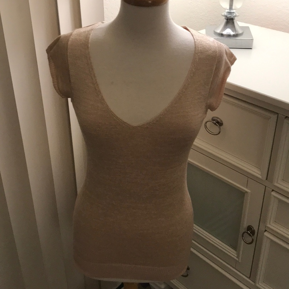 Sweater with cap sleeves